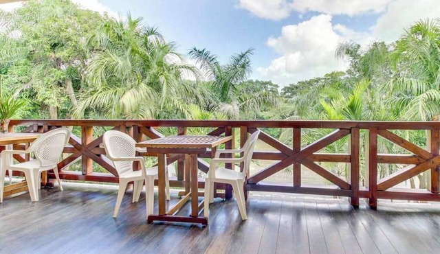 Romantic Suite on Riverfront Property with WiFi, AC & On-Site Pool & Dining
