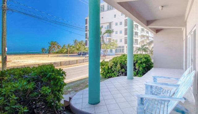 Sea-view, dog-friendly condo with pool & central AC- between the beach & lagoon