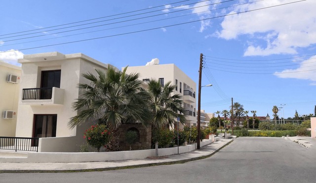 Seashell Home Apartment Big-1Bdr-In Great Location in Paphos