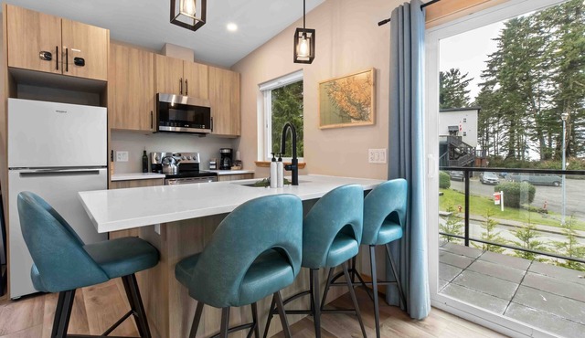 SS#9-Windsurfer-Spring Cove, Terrace Beach, Sauna! in Ucluelet