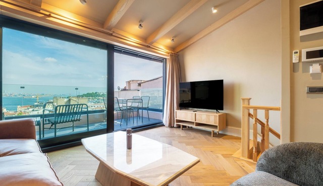 Stunning 2Bedroom Penthouse with Breathtaking View in Istanbul