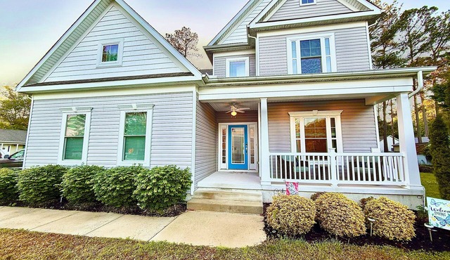 Stylish Family Beach Retreat just minutes from Coastal Calm in Ocean View