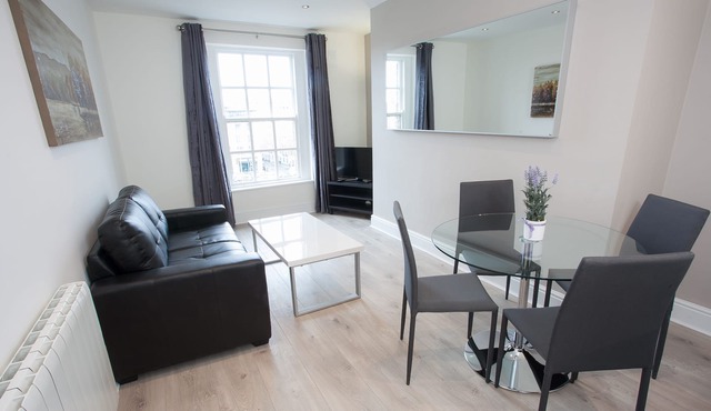 Temple Bar Wellington Quay Dublin City Centre 1 bedroom apart - sleeps 4 in Dublin