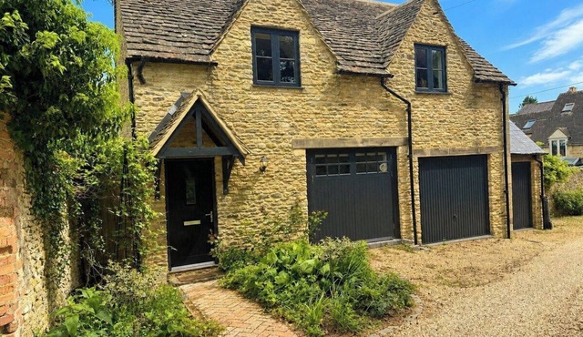 The Carriage House, peaceful, beautiful cottage in Gloucestershire
