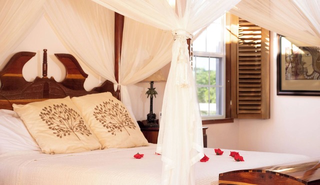 The Crimson Orchid Inn at Orchid Bay