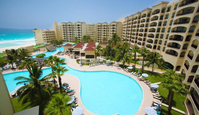 The Royal Islander – An All Suites Resort in Cancún
