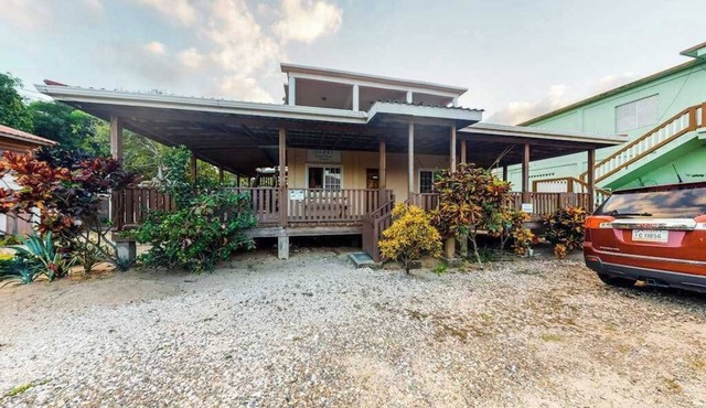 Two studios w ocean views, deck, partial AC & free WiFi - close to the beach