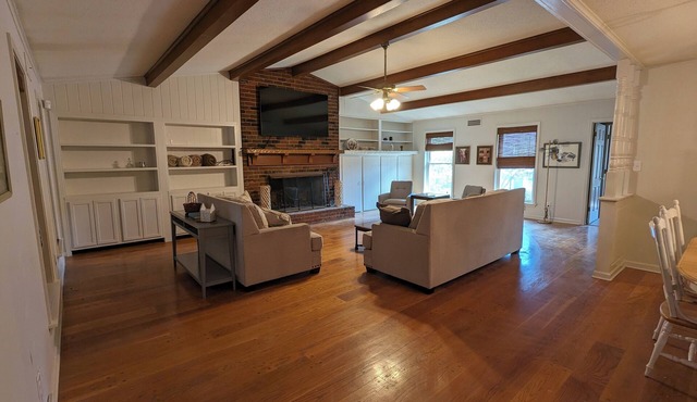 Ultimate Group Getaway Sleeps 18-Game Room-8BR/5BA in Jackson