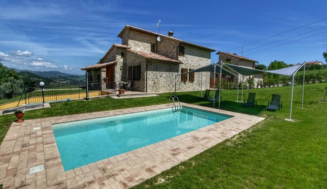 Umbrian Escape to Villa in Vasciano