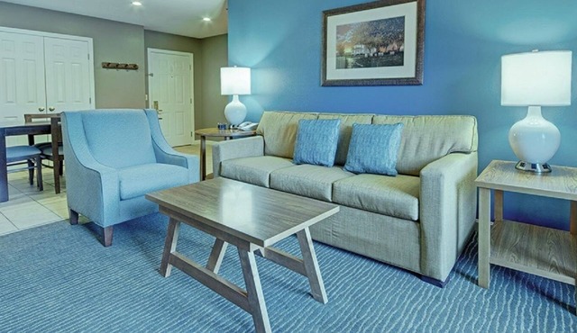Unleash Your Alpine Adventure: Wyndham Bentley Brook Ski-In, Ski-Out Resort in Hancock