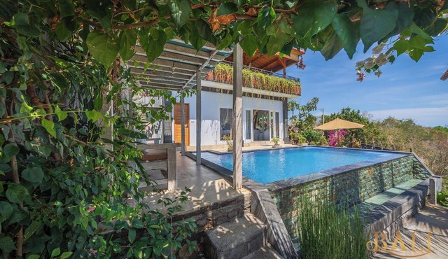 Villa(3BR) in the Sing Sing hills! Free Breakfast! in Bali