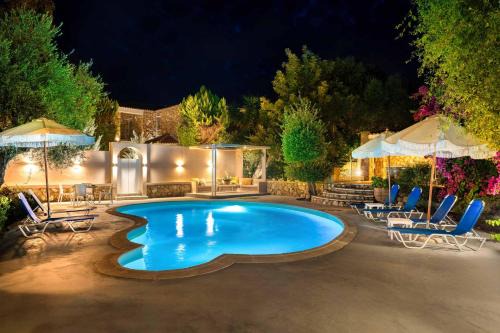 Villa Archontiko in Makris Gialos