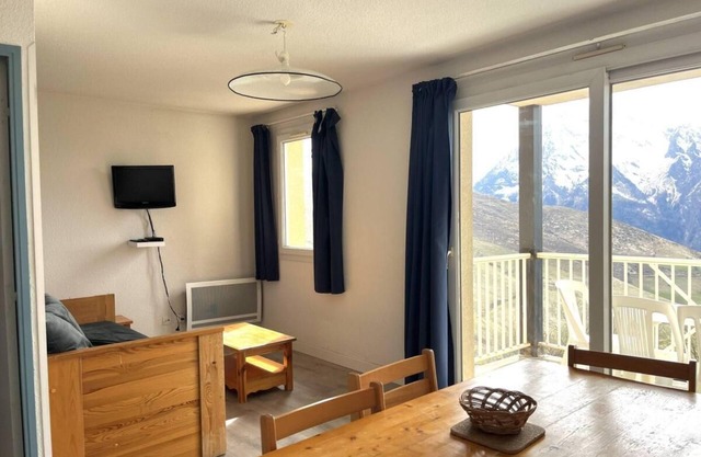 Résidence Les Balcons Du Soleil Pièces Cabine Personnes Germ 