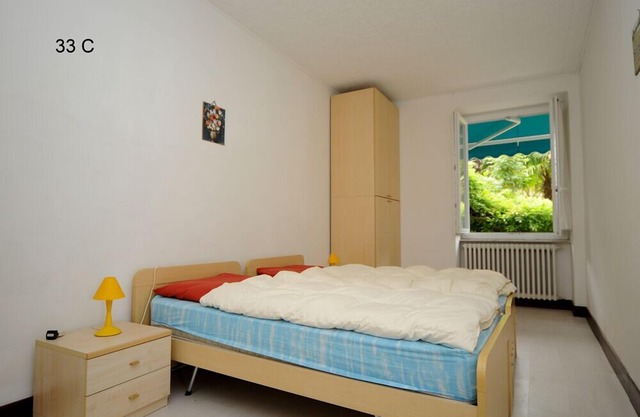3 bedroom apartment in small residence on the beach in Maccagno con Pino e Veddasca