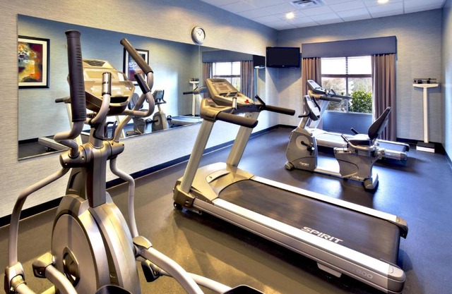 Holiday Inn Express Suites Oak Ridge Ihg Hotel 