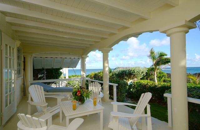 Inchcape Seaside Villas 1 bedroom De Luxe Apartment C in Silver Sands