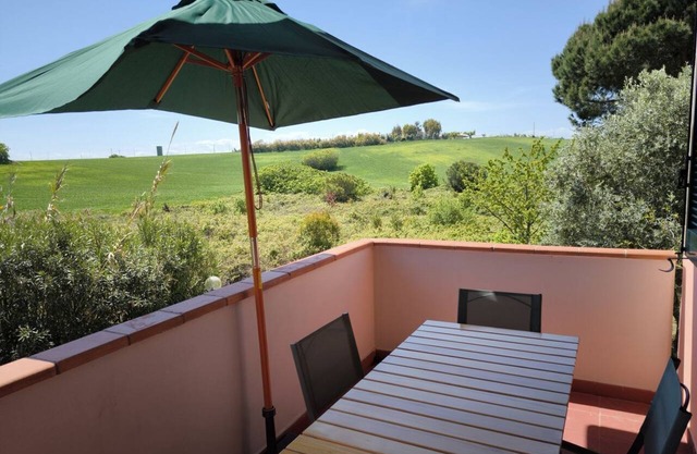 M195 - Marcelli, three-room apartment with terrace 200m from the sea in Marcelli