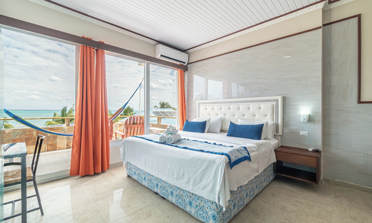 Caye Caulker Hotel | Island Magic Beach Resort