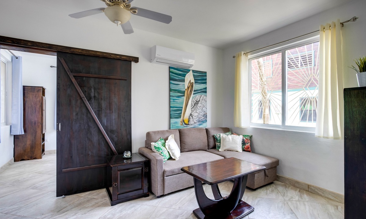 Placencia Apartment | Driftwood Gardens Guesthouse