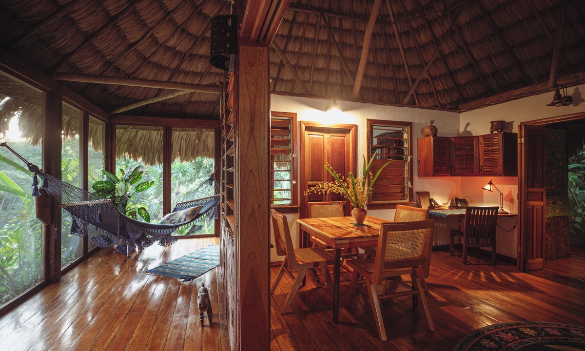 San Antonio Hotel | Gaia Riverlodge