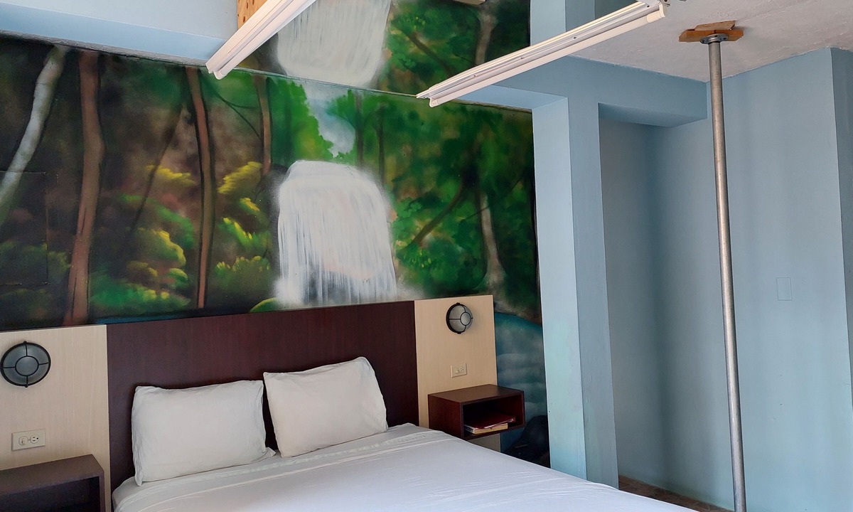 Belize City Hotel | Best Time Inn Hotel - Car Rental