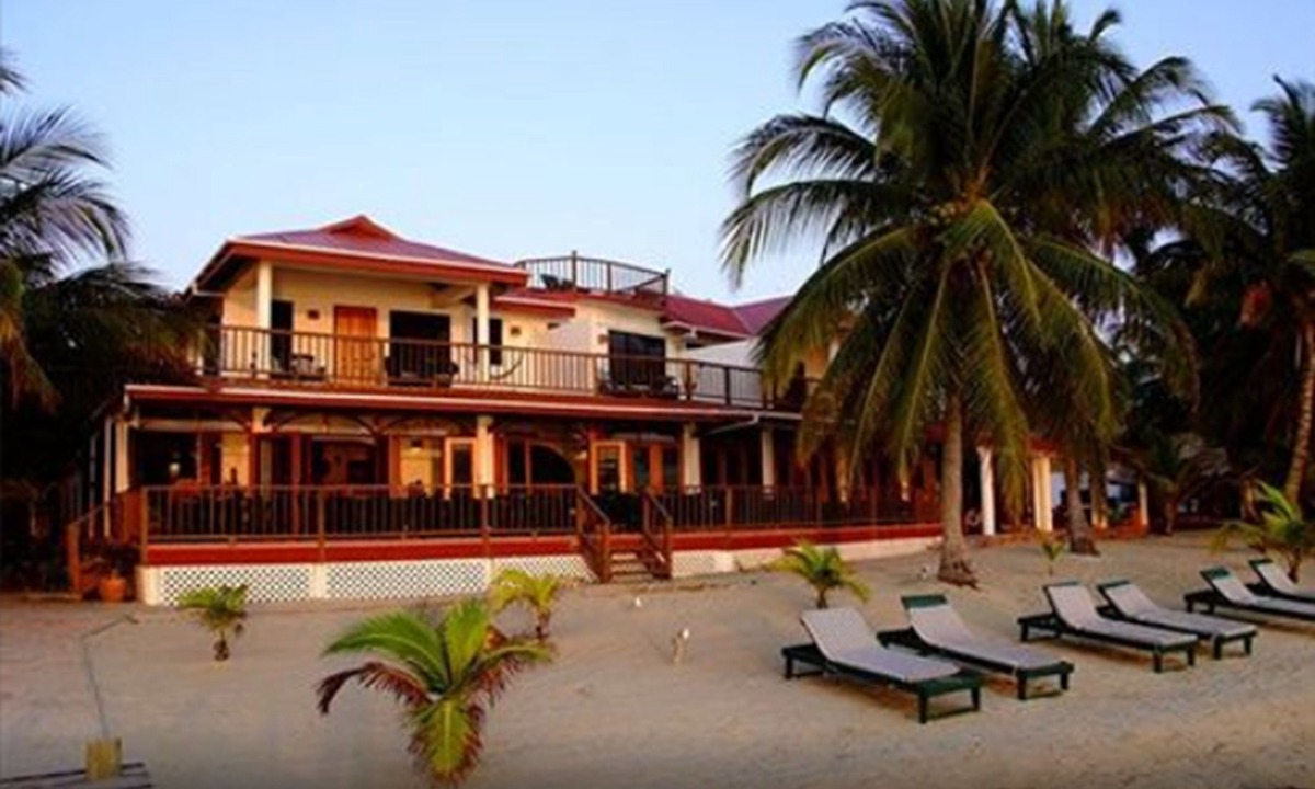 Placencia Hotel | Robert's Grove Península Resort