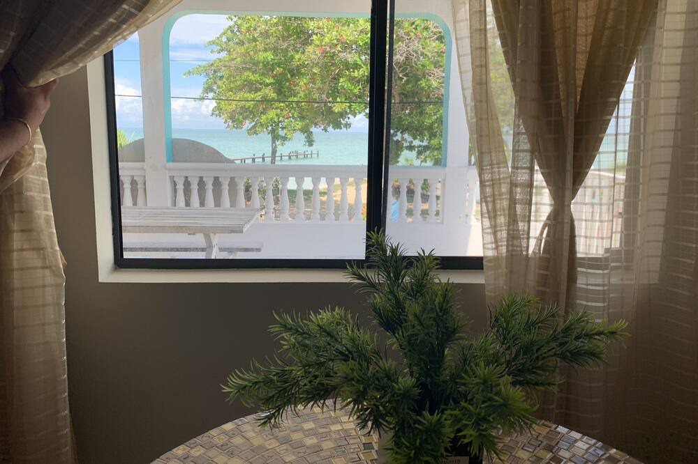 Sarteneja House | Fernando's Seaside Guest House