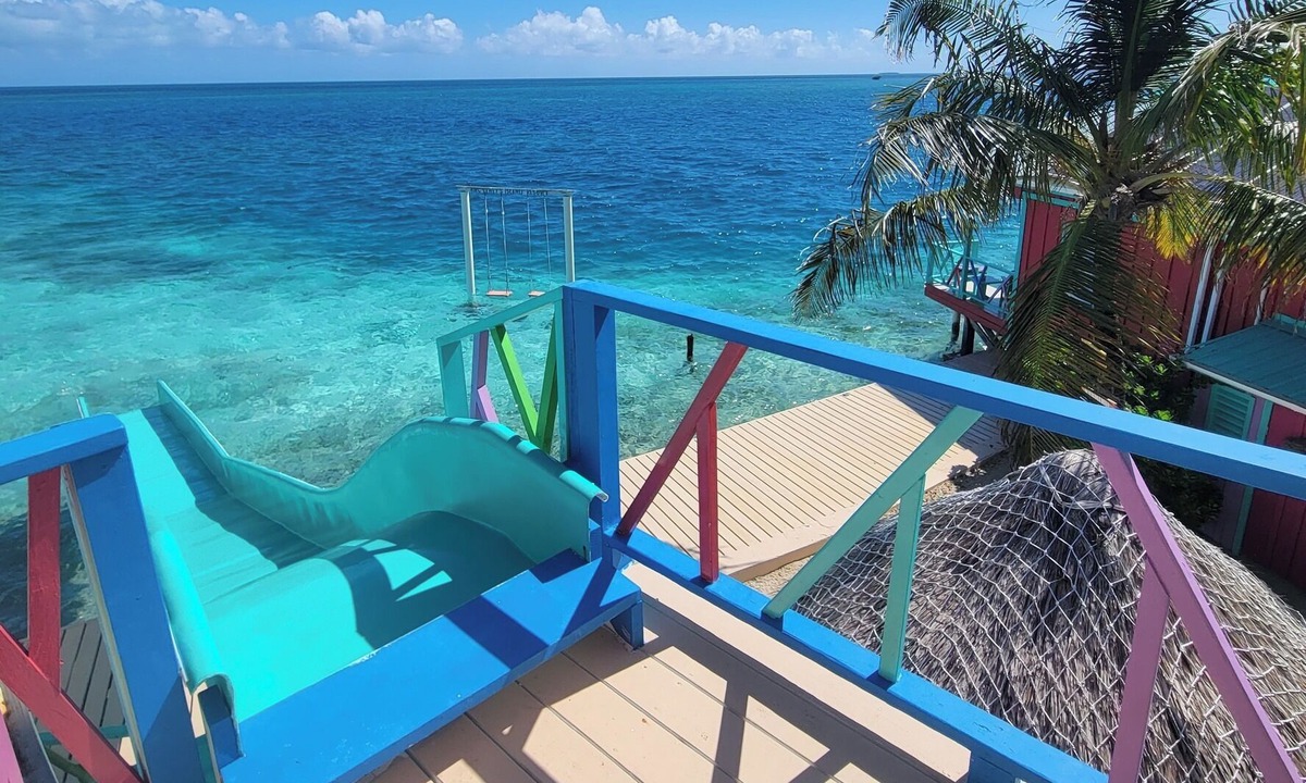 Placencia Hotel | King Lewey's Island Resort