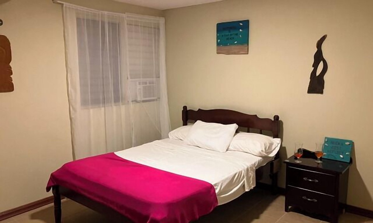 Corozal House | Hotel Martin