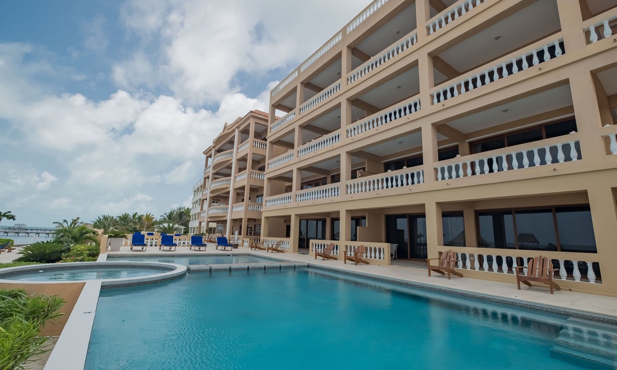 Boca Ciega Condo | Hol Chan Reef Resort & Villas