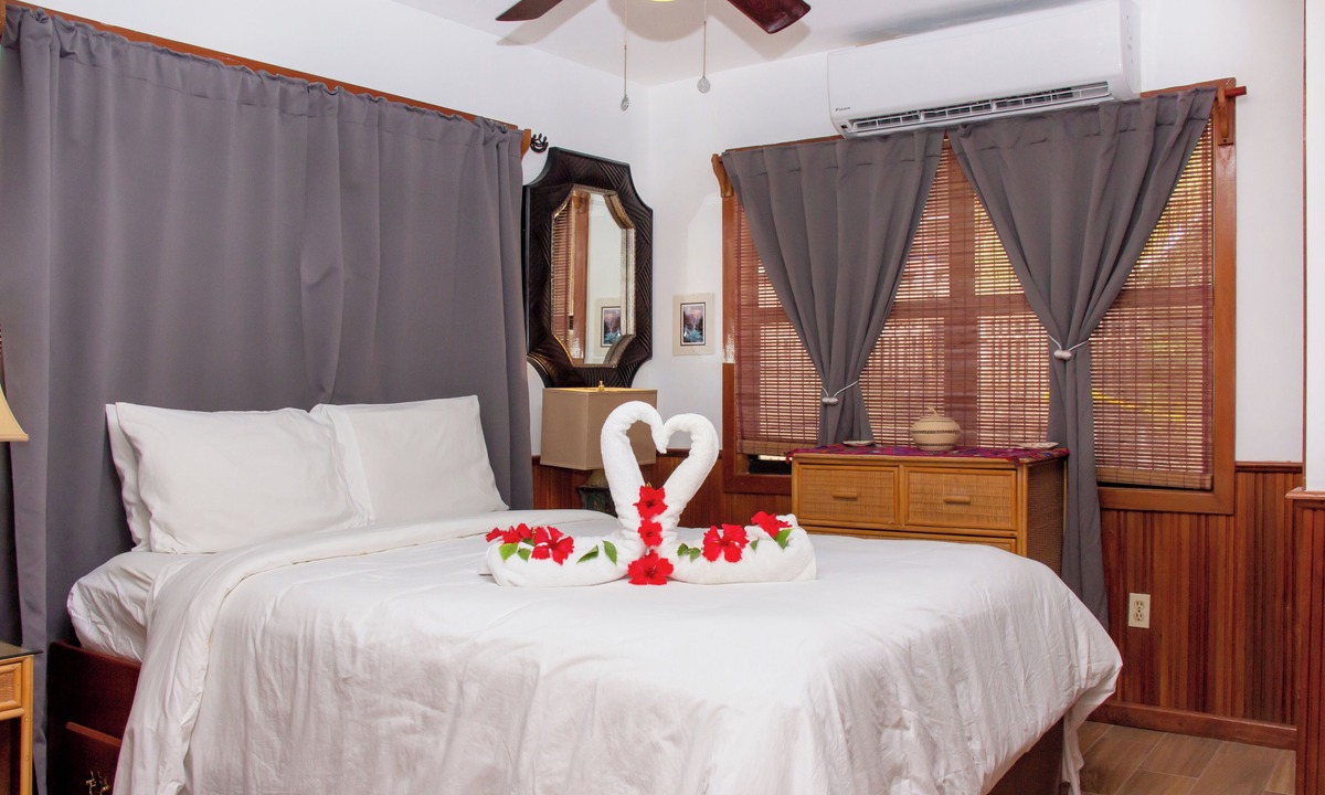 San Pedro Villa | Villas De Isla Bonita