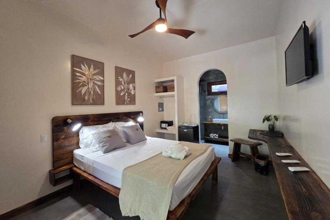 Caye Caulker Bed & Breakfast | Jungle Cocoon Boutique Hotel