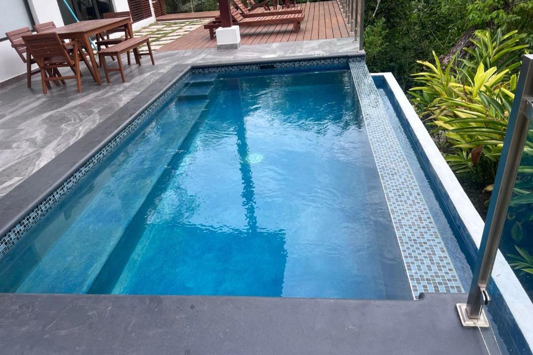 Negroman Villa | Modern Villa Overlooking Macal River Valley