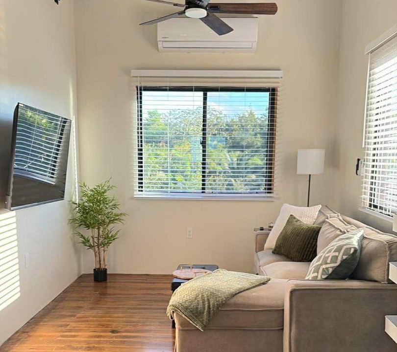 Armenia House | Modern Toucan Farmhouse - Belmopan Escape