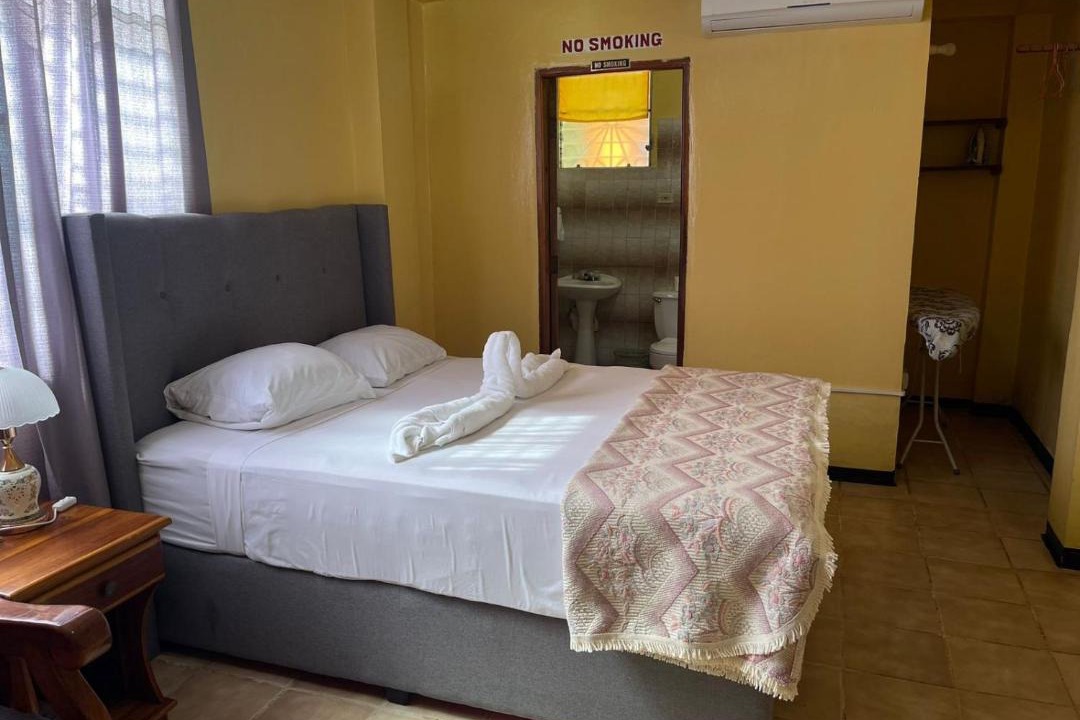 Dangriga Hotel | Chaleanor Hotel