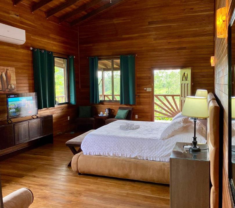 Teakettle Village Cabin | Dream Valley Belize