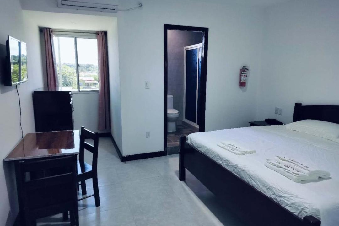 Armenia Hotel | Day And Night Hotel Belmopan