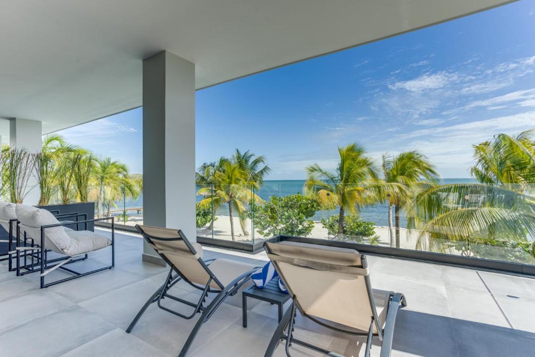 Surfside Hotel | Villas at Playa de Coco