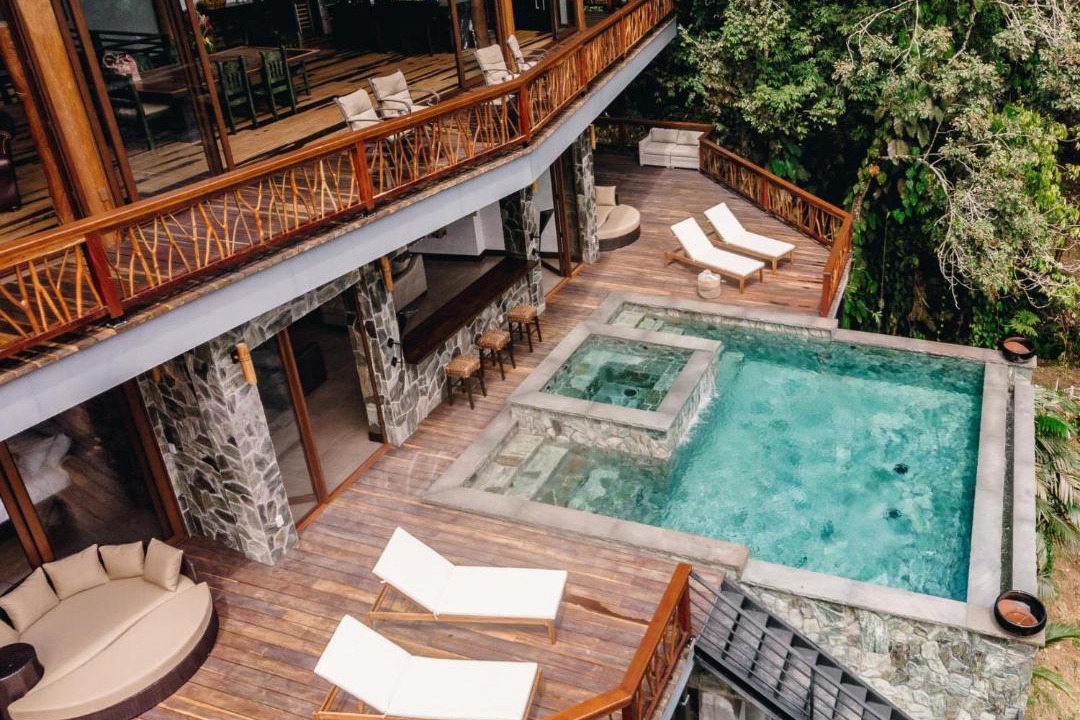 Good Living Camp Villa | Valley Stream Private Eden