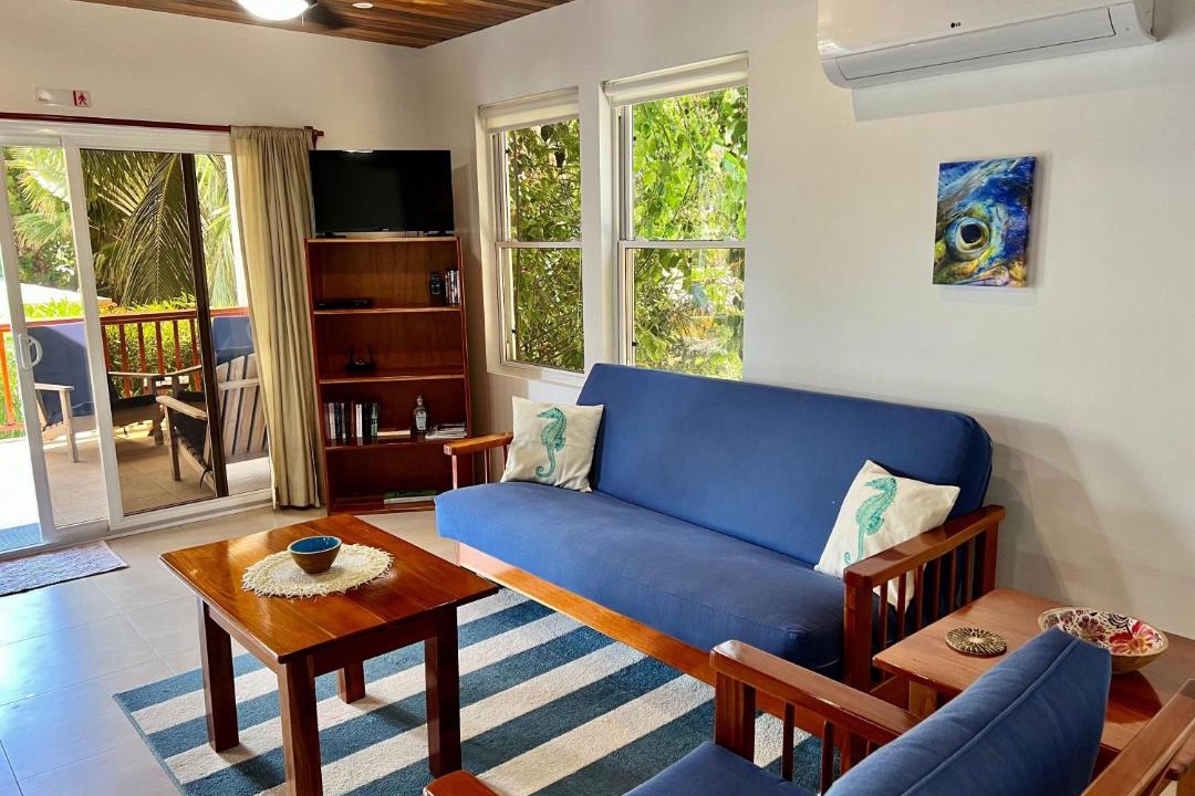 Caye Caulker House | VeLento Partial Ocean View #6