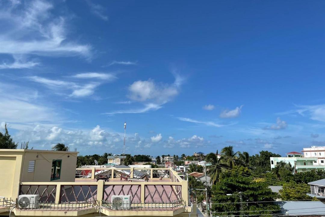 Caye Caulker Hotel | SKY INN
