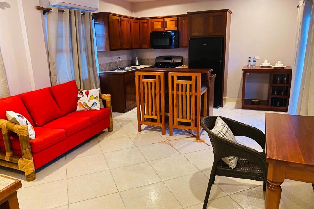 Caye Caulker Hotel | La Isla Resort