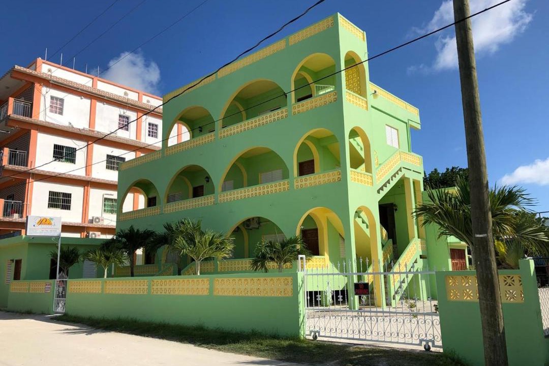 Caye Caulker Apartment | Panchos Villas
