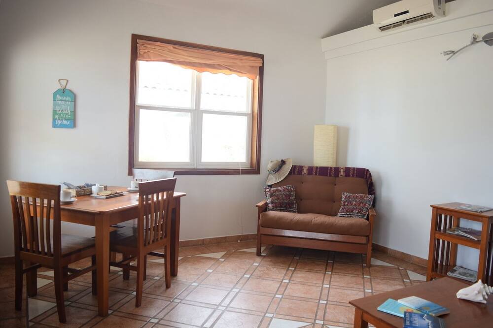 Photo of Livingroom in Plantation