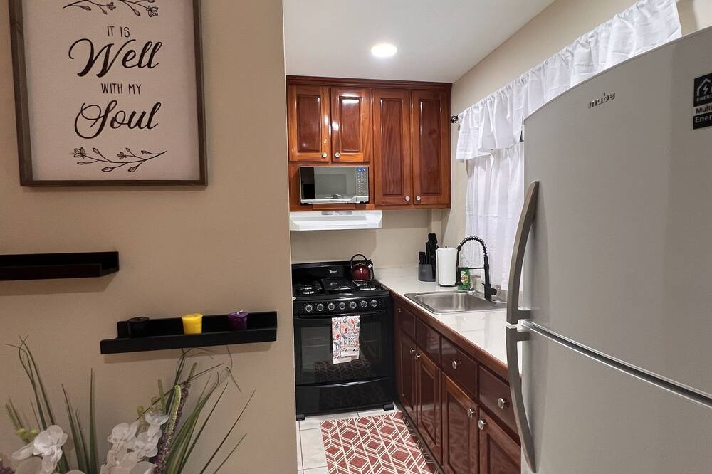 Photo of Kitchen in Belize City