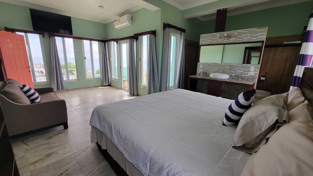 Photo of Bedroom in Caye Caulker