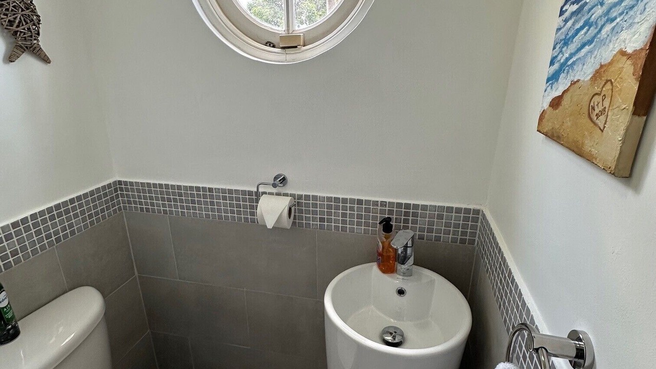 Photo of Bathroom in Porters