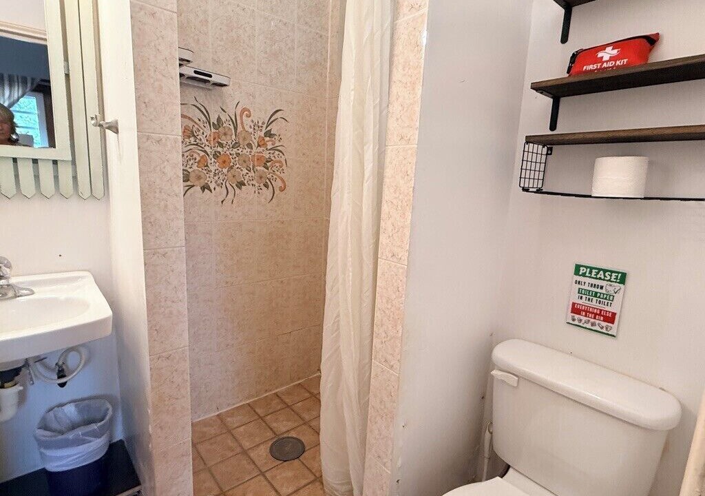 Photo of Bathroom in Placencia