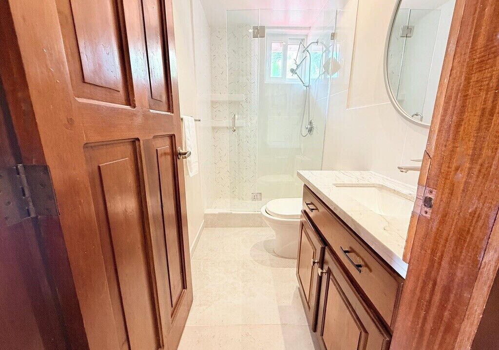 Photo of Bathroom in Placencia
