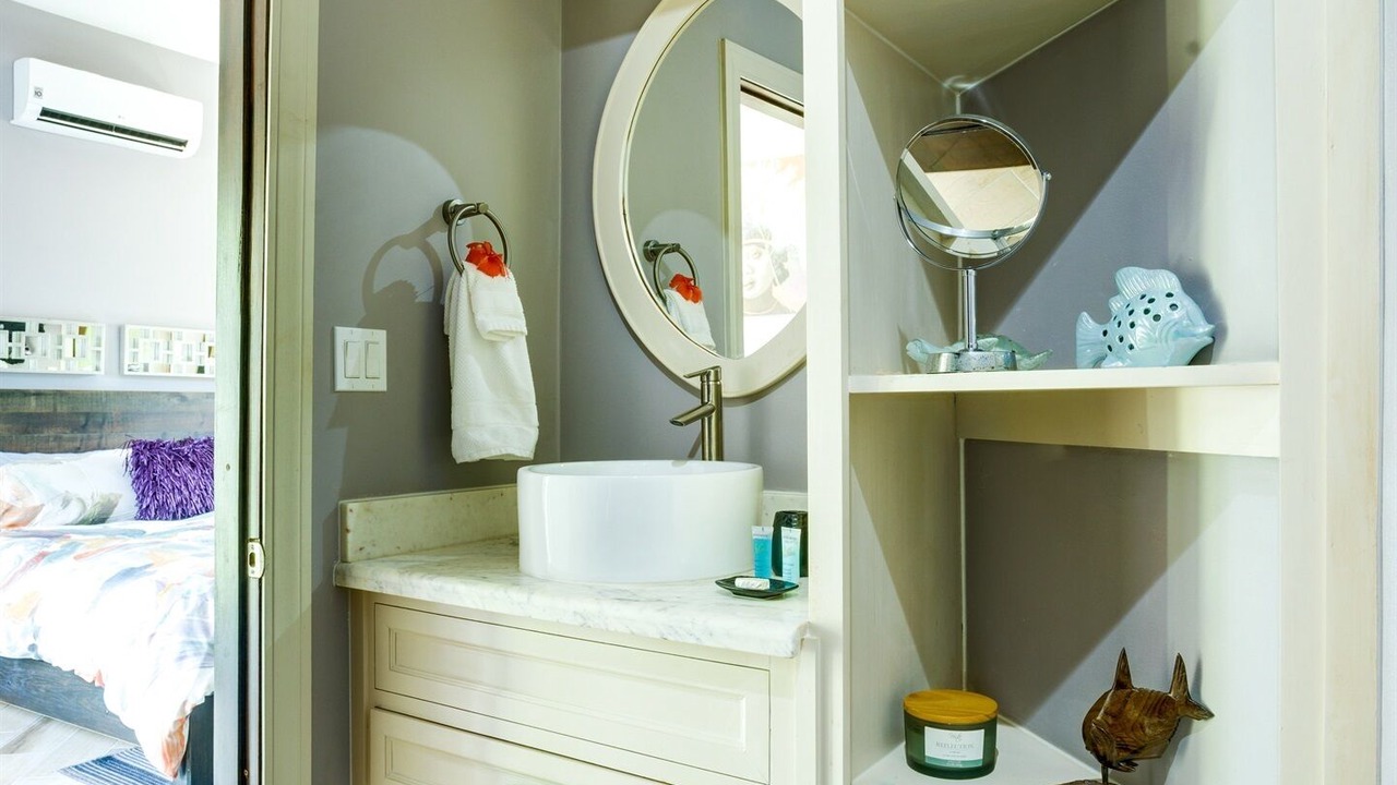 Photo of Bathroom in Placencia